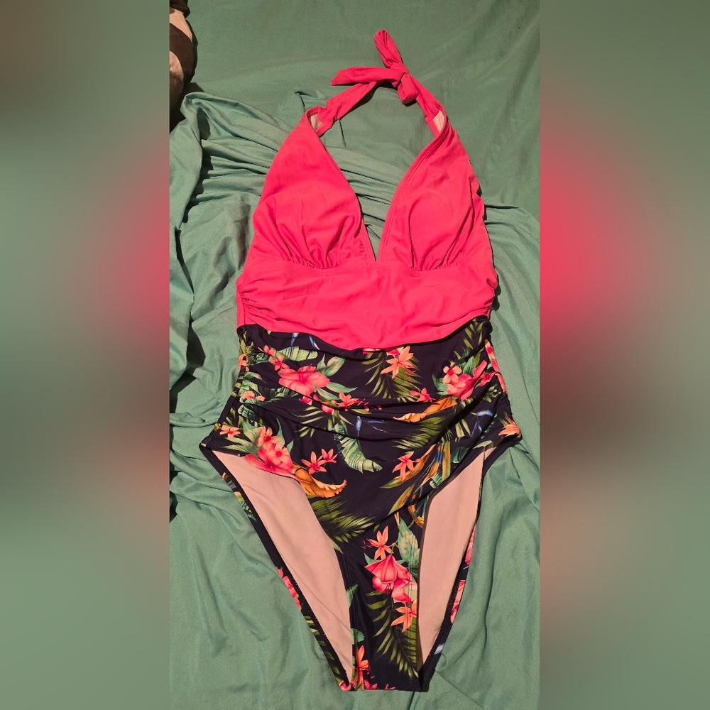 Cupshe Pink and Black One Piece Swimsuit with Tummy Control